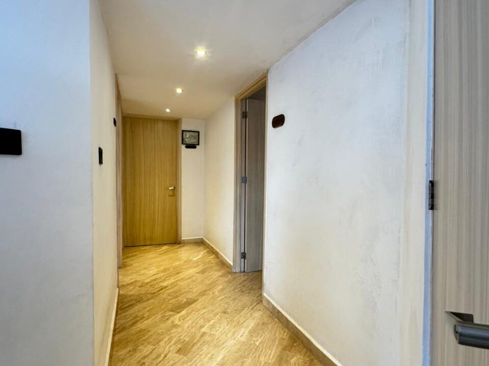 WhatsApp Image 2026-04-28 at 17.04.35 (1)