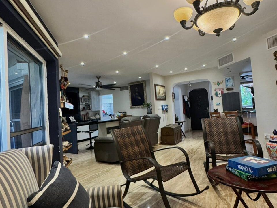 WhatsApp Image 2026-04-28 at 17.04.54